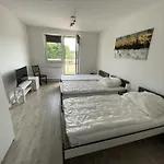 Apartment Am Ring Monteurzimmer Bohlen (Saxony)