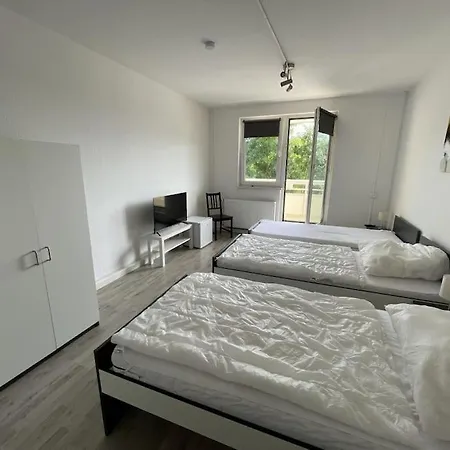 Am Ring Monteurzimmer * Bohlen (Saxony)