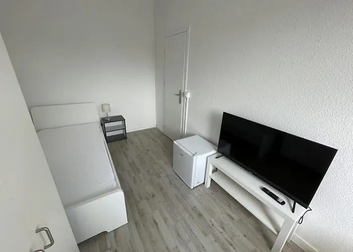 Am Ring Monteurzimmer アパート Böhlen